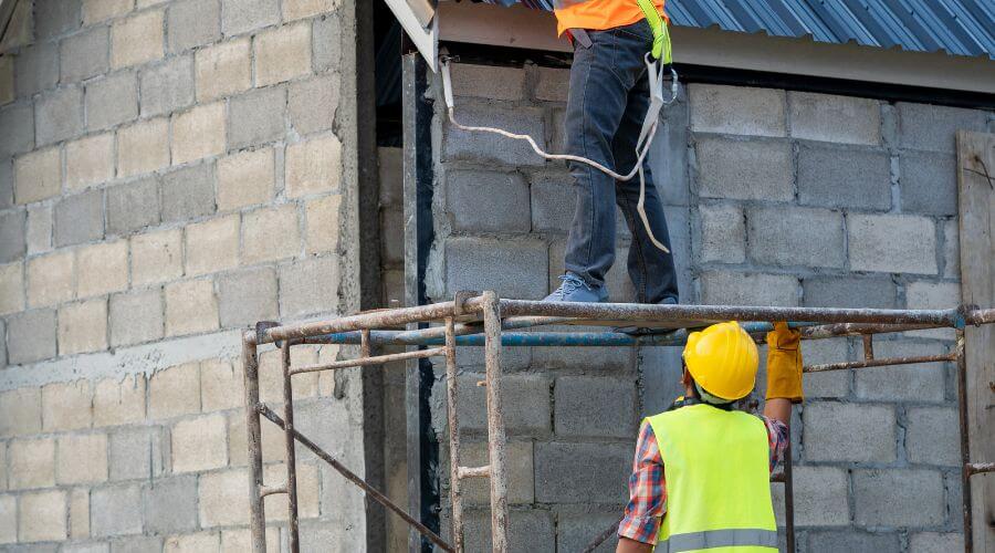Expert Emergency Roof Repairs services in Rothbury, MI
